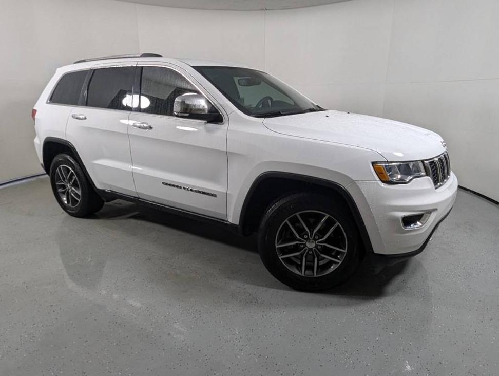 JEEP GRAND CHEROKEE 2018 1C4RJEBG2JC368434 image